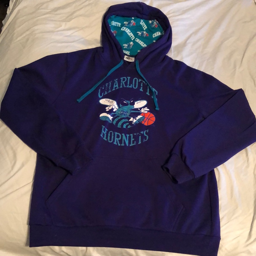 Charlotte Hornets Vintage logo sweatshirt